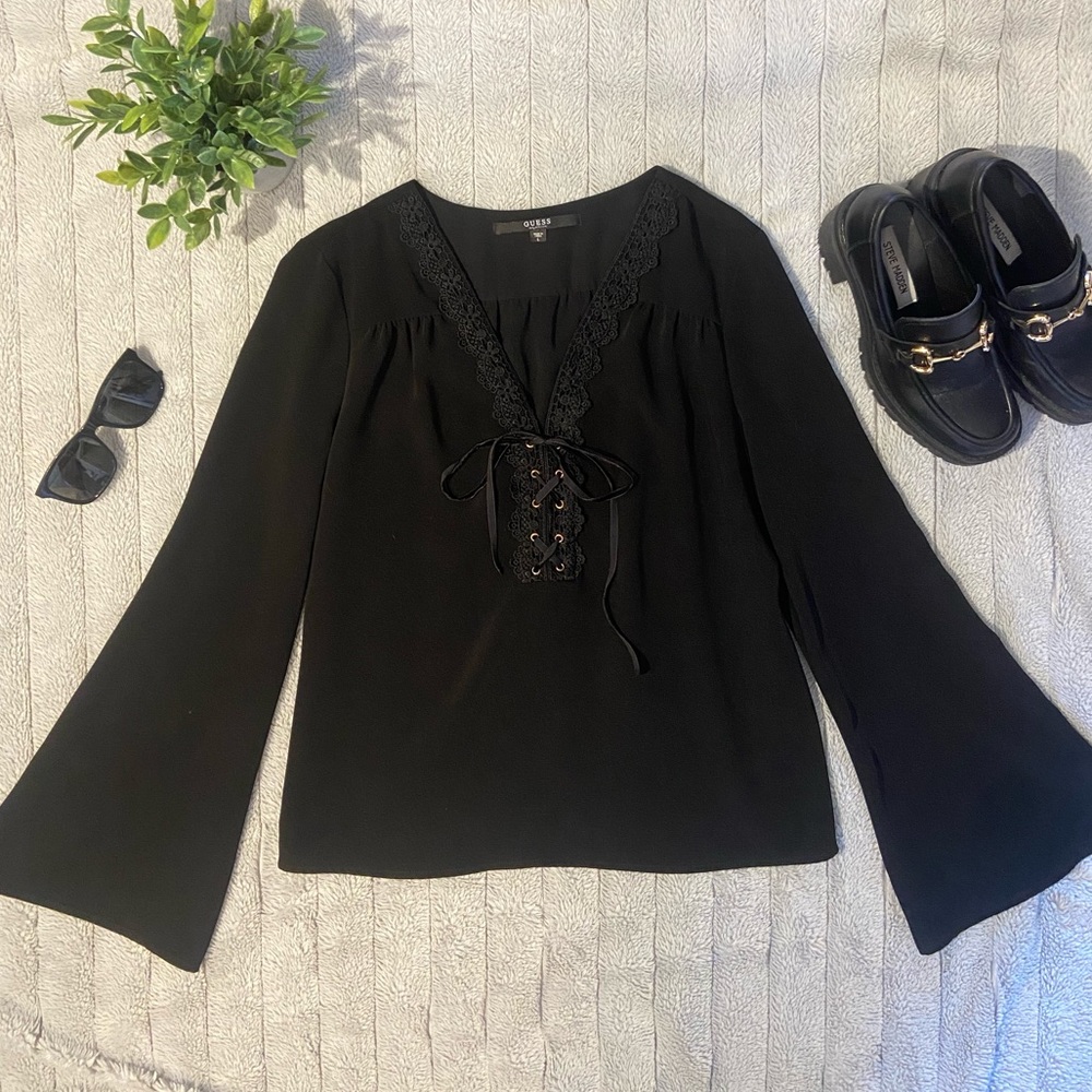Gorgeous Guess Black Blouse